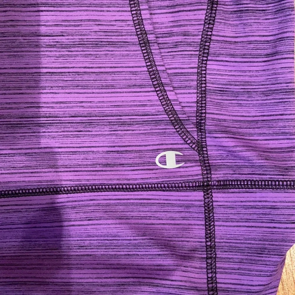 Champion workout top 👚 - Picture 7 of 9